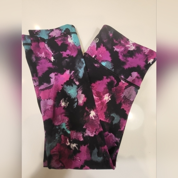 Lululemon Wunder Under Crop Pant - Picture 1 of 2